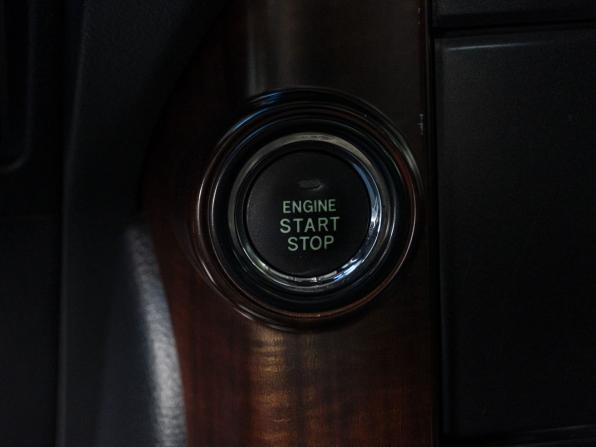 Toyota Land Cruiser Prado 150 Series Рестайлинг 1 с пробегом 2016 года, цена 4 799 000 рублей, 130387 км, внедорожник, Автокод Объявления