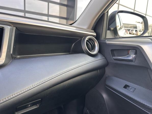 Toyota RAV4 IV (XA40) с пробегом 2013 года, цена 2 038 000 рублей, 86317 км, внедорожник, Автокод Объявления
