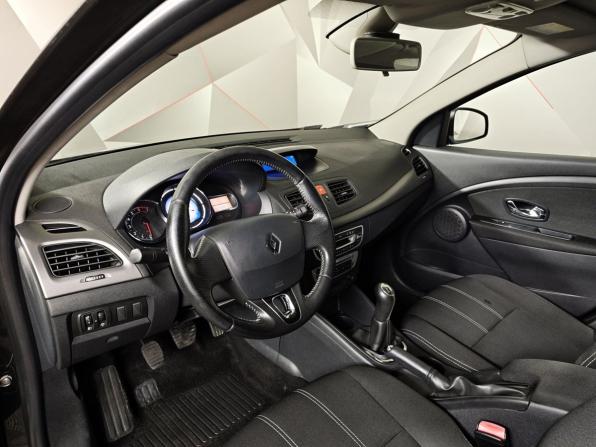 Renault Megane III Рестайлинг с пробегом 2014 года, цена 699 000 рублей, 152917 км, хэтчбек, Автокод Объявления