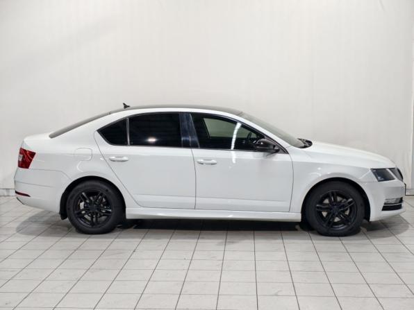 Skoda Octavia III (A7) Рестайлинг с пробегом 2018 года, цена 1 515 000 рублей, 147044 км, лифтбек, Автокод Объявления