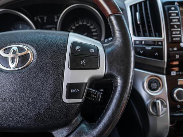 Toyota Land Cruiser 200 Series Рестайлинг 1 с пробегом 2014 года, цена 4 399 000 рублей, 330980 км, внедорожник, Автокод Объявления
