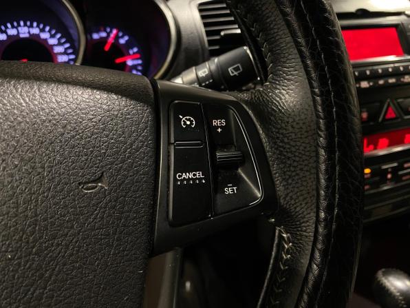 Kia Sorento II с пробегом 2009 года, цена 1 250 000 рублей, 252068 км, внедорожник, Автокод Объявления