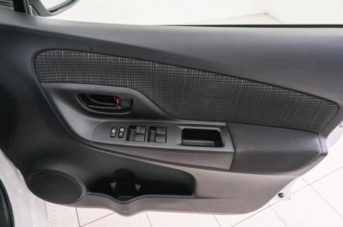 Toyota Vitz III (XP130) Рестайлинг 2 с пробегом 2019 года, цена 959 000 рублей, 102500 км, хэтчбек, Автокод Объявления