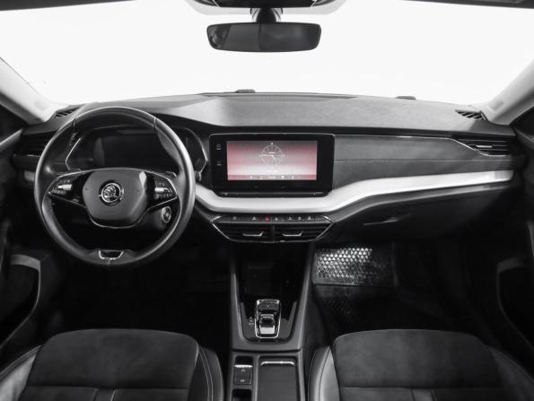 Skoda Octavia IV (A8) с пробегом 2021 года, цена 2 399 000 рублей, 117155 км, лифтбек, Автокод Объявления