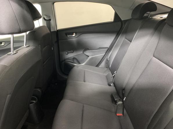 Hyundai Solaris II с пробегом 2019 года, цена 750 000 рублей, 276240 км, седан, Автокод Объявления