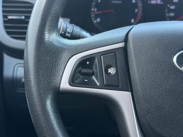 Hyundai Solaris I Рестайлинг с пробегом 2015 года, цена 1 130 000 рублей, 119972 км, седан, Автокод Объявления
