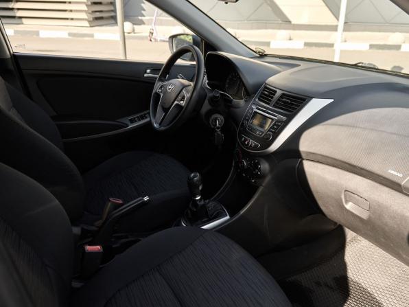 Hyundai Solaris I Рестайлинг с пробегом 2015 года, цена 748 000 рублей, 247412 км, седан, Автокод Объявления