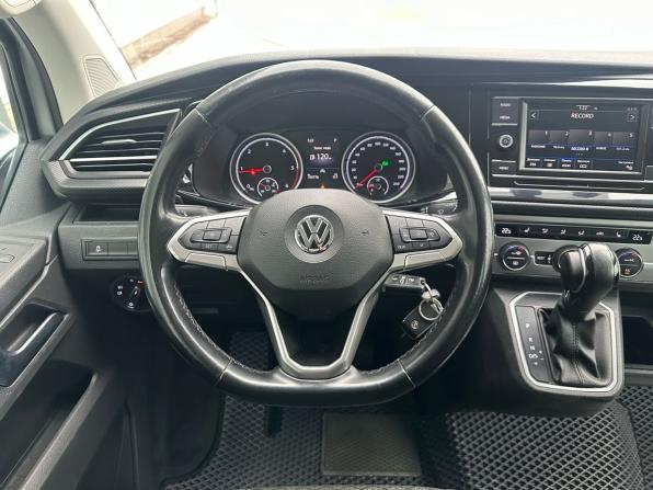 Volkswagen Multivan T6 Рестайлинг с пробегом 2020 года, цена 4 479 000 рублей, 159000 км, минивэн, Автокод Объявления