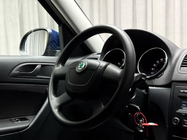 Skoda Yeti I с пробегом 2012 года, цена 1 149 000 рублей, 129746 км, внедорожник, Автокод Объявления