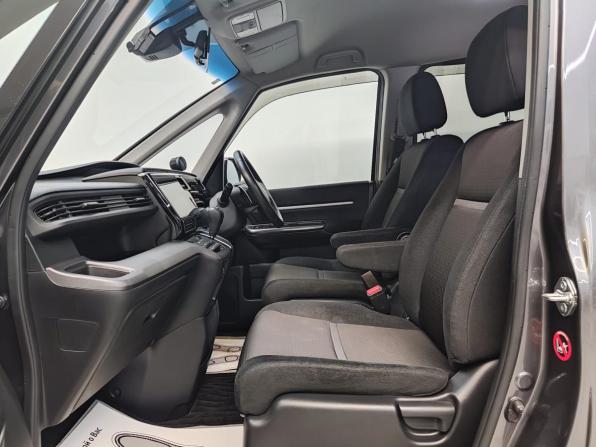 Honda Stepwgn V Рестайлинг с пробегом 2019 года, цена 2 250 000 рублей, 66403 км, минивэн, Автокод Объявления