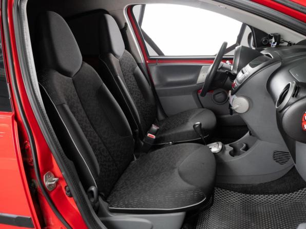 Peugeot 107 I Рестайлинг с пробегом 2011 года, цена 550 000 рублей, 90181 км, хэтчбек, Автокод Объявления