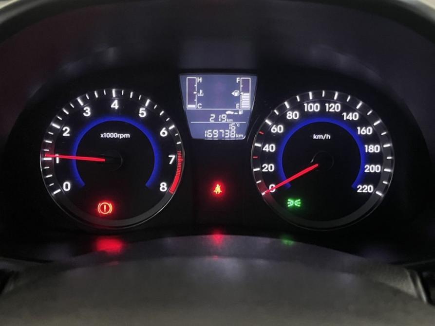 Hyundai Solaris I Рестайлинг Курск  - изображение 10