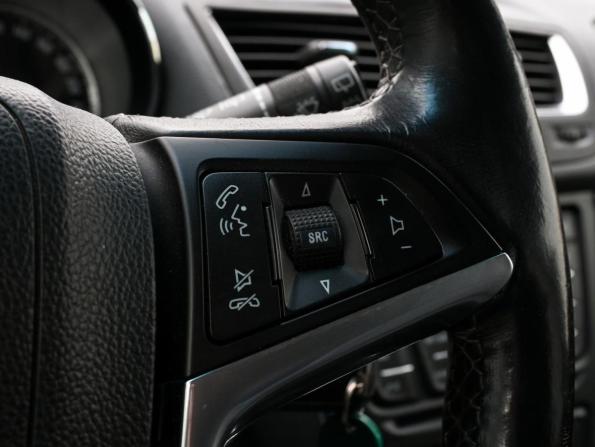 Opel Mokka I с пробегом 2013 года, цена 1 100 000 рублей, 136528 км, внедорожник, Автокод Объявления