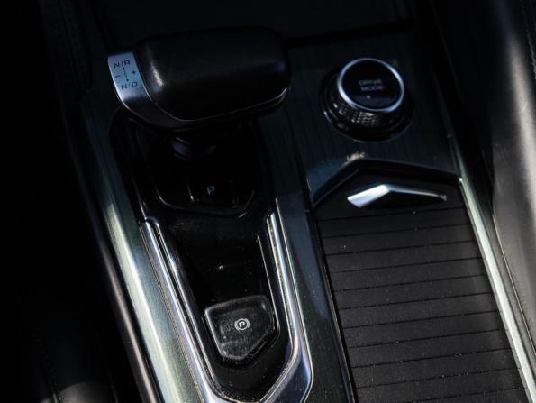 Geely Monjaro I с пробегом 2023 года, цена 2 850 000 рублей, 60252 км, внедорожник, Автокод Объявления