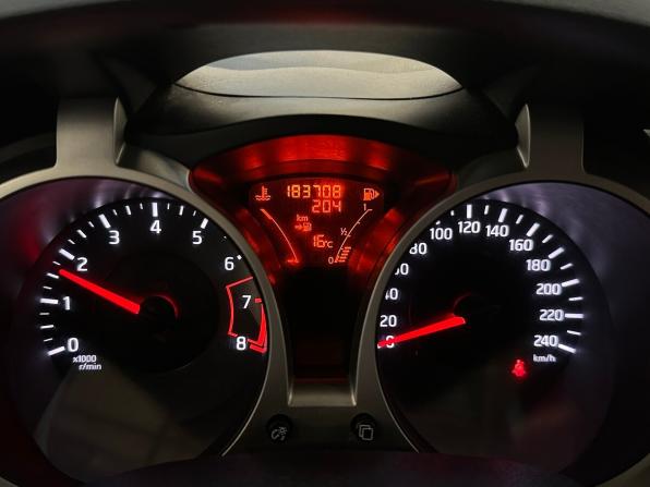 Nissan Juke I с пробегом 2011 года, цена 780 000 рублей, 183707 км, внедорожник, Автокод Объявления