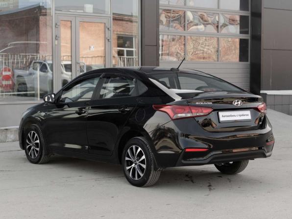 Hyundai Solaris II с пробегом 2017 года, цена 1 280 000 рублей, 100009 км, седан, Автокод Объявления