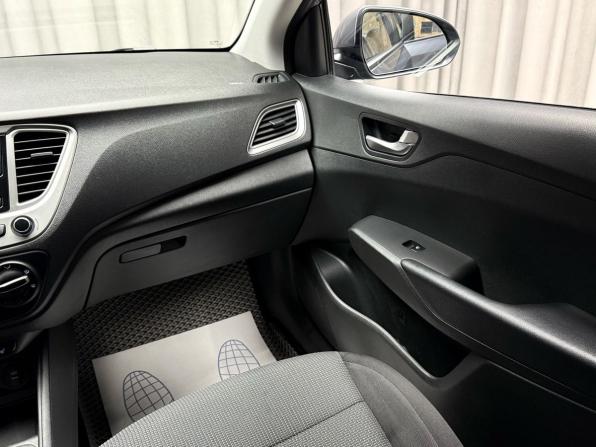 Hyundai Solaris II Рестайлинг с пробегом 2021 года, цена 1 614 000 рублей, 89760 км, седан, Автокод Объявления