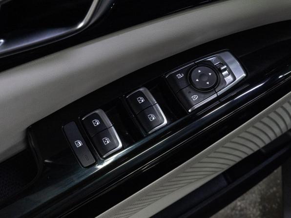 Kia Carnival IV с пробегом 2021 года, цена 3 375 000 рублей, 72616 км, минивэн, Автокод Объявления