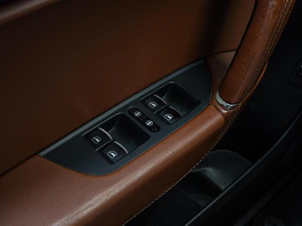 Volkswagen Touareg II Рестайлинг с пробегом 2014 года, цена 2 418 000 рублей, 262739 км, внедорожник, Автокод Объявления