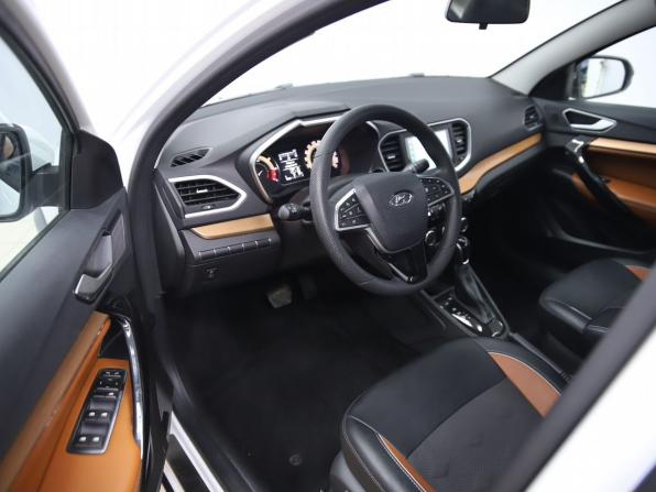 Lada (ВАЗ) Vesta I Рестайлинг (NG) с пробегом 2024 года, цена 1 580 000 рублей, 9888 км, седан, Автокод Объявления
