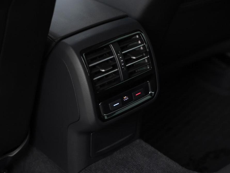 Volkswagen Passat B8 Санкт-Петербург  - изображение 19