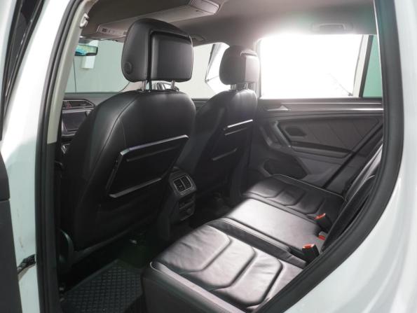 Volkswagen Tiguan II с пробегом 2017 года, цена 2 549 000 рублей, 191356 км, внедорожник, Автокод Объявления
