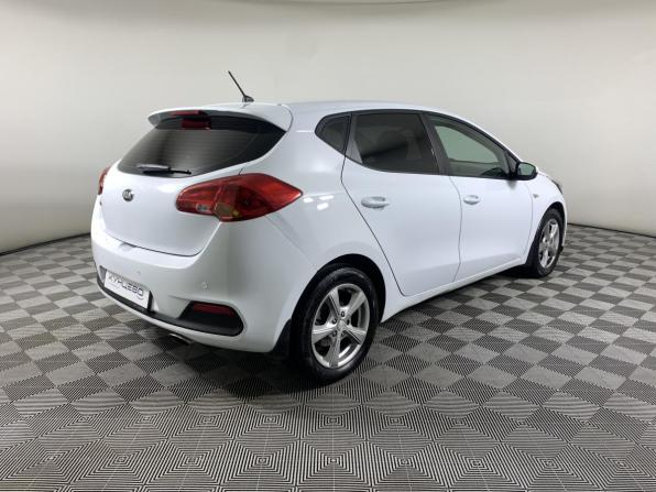 Kia Ceed II с пробегом 2014 года, цена 1 020 000 рублей, 121790 км, универсал, Автокод Объявления