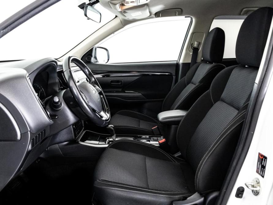 Mitsubishi Outlander III Рестайлинг 3 Санкт-Петербург  - изображение 19