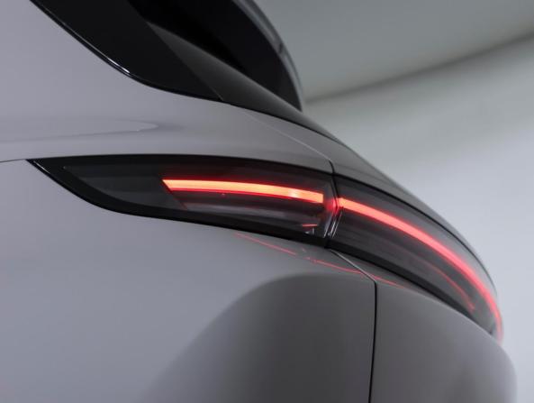 Li Auto (Lixiang) L6 I с пробегом 2024 года, цена 5 535 000 рублей, 33539 км, внедорожник, Автокод Объявления