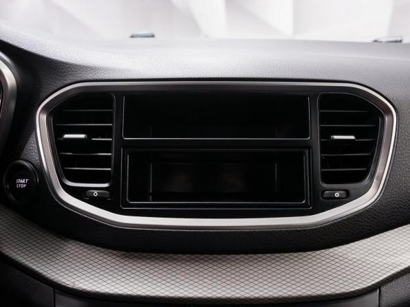 Lada (ВАЗ) Vesta I Рестайлинг (NG) с пробегом 2023 года, цена 925 000 рублей, 119000 км, седан, Автокод Объявления