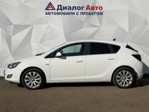Opel Astra J с пробегом 2011 года, цена 635 000 рублей, 196000 км, хэтчбек, Автокод Объявления