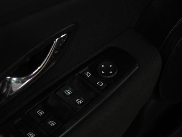 Renault Megane III Рестайлинг с пробегом 2012 года, цена 799 000 рублей, 228030 км, хэтчбек, Автокод Объявления