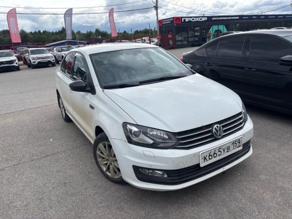 Volkswagen Polo V Рестайлинг с пробегом 2017 года, цена 1 427 000 рублей, 78000 км, седан, Автокод Объявления