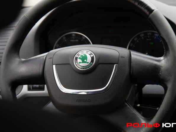 Skoda Octavia II (A5) Рестайлинг с пробегом 2011 года, цена 648 000 рублей, 222646 км, лифтбек, Автокод Объявления