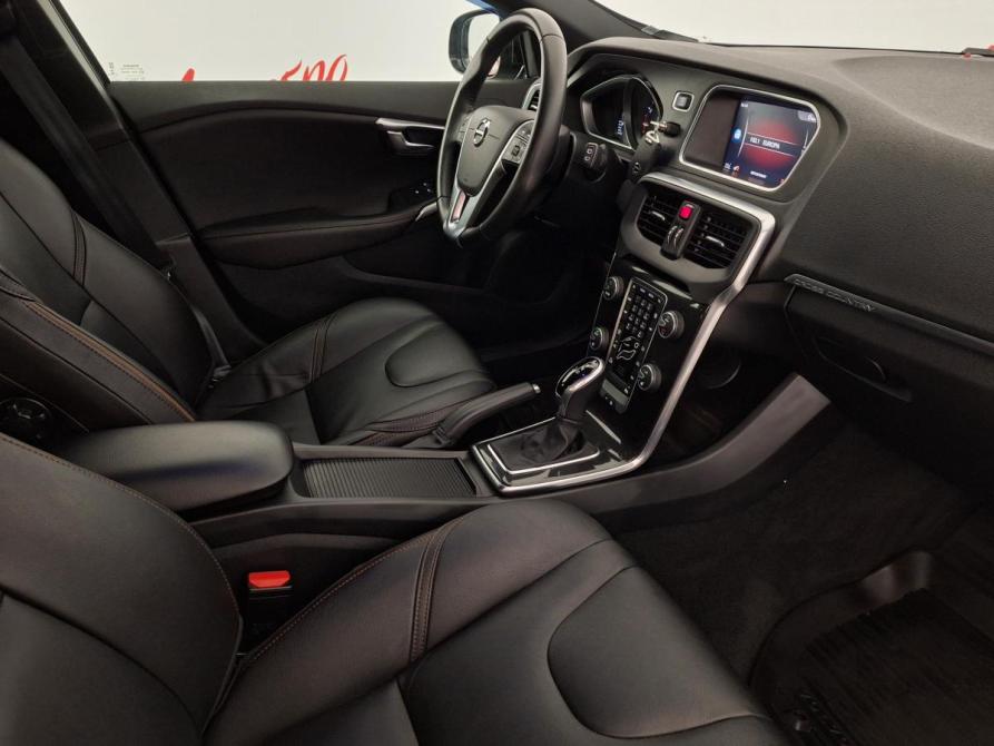 Volvo V40 Cross Country I Рестайлинг Псков  - изображение 9