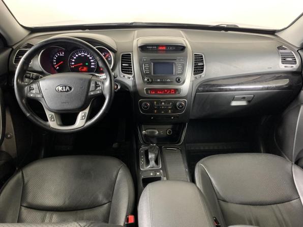 Kia Sorento II Рестайлинг с пробегом 2018 года, цена 2 100 000 рублей, 135829 км, внедорожник, Автокод Объявления