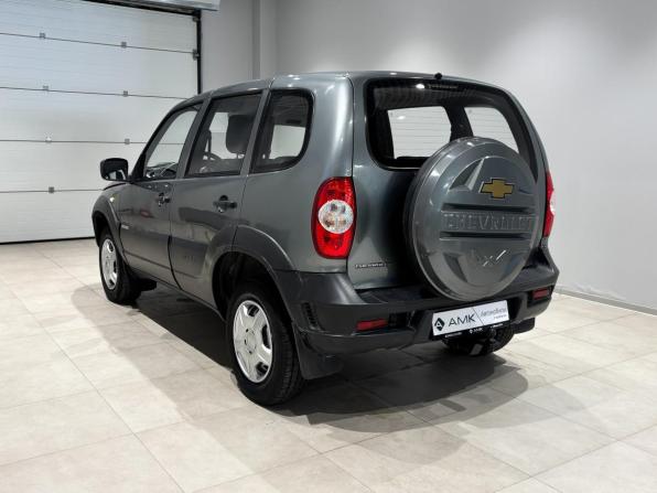 Chevrolet Niva I Рестайлинг с пробегом 2015 года, цена 618 570 рублей, 136044 км, внедорожник, Автокод Объявления