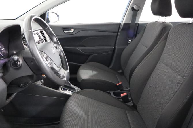 Hyundai Solaris II с пробегом 2018 года, цена 1 299 000 рублей, 89000 км, седан, Автокод Объявления