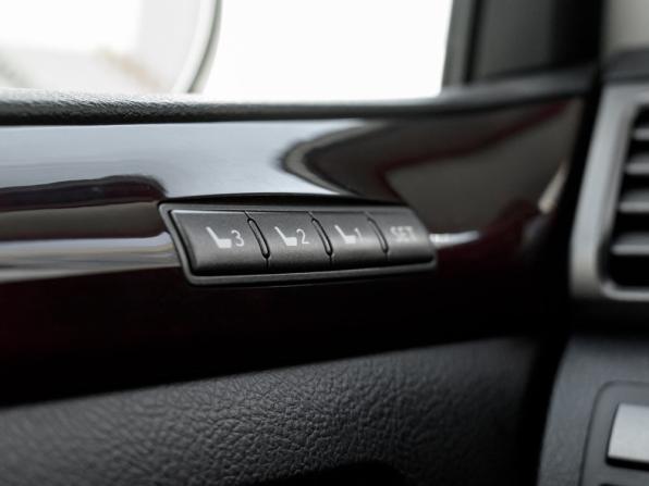Lexus LX III с пробегом 2011 года, цена 3 550 000 рублей, 248405 км, внедорожник, Автокод Объявления