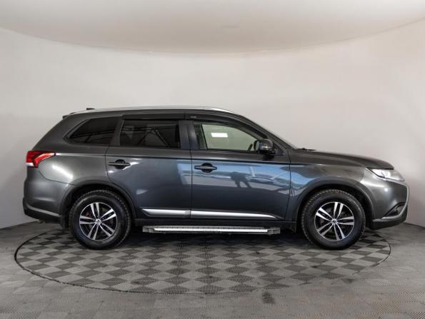 Mitsubishi Outlander III Рестайлинг 3 с пробегом 2019 года, цена 1 899 000 рублей, 194884 км, внедорожник, Автокод Объявления