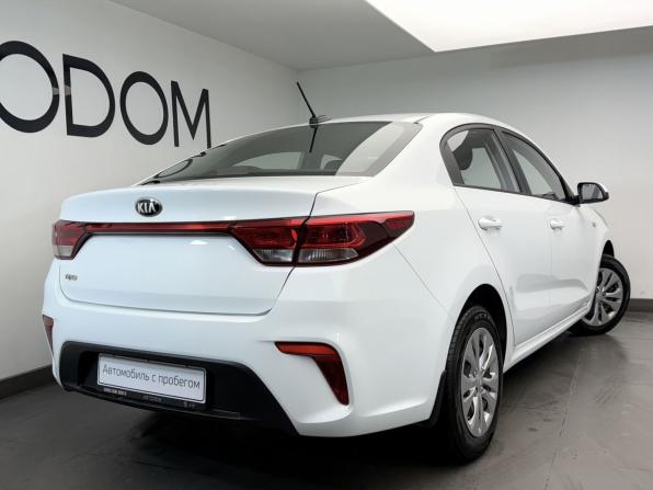 Kia Rio IV с пробегом 2018 года, цена 1 524 000 рублей, 62289 км, седан, Автокод Объявления