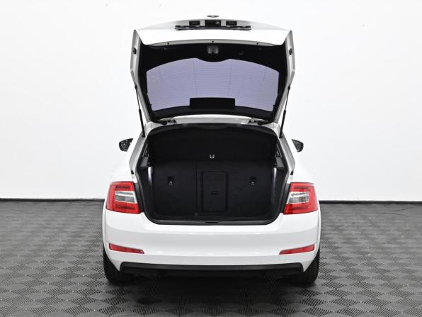 Skoda Octavia III (A7) с пробегом 2014 года, цена 1 299 000 рублей, 162000 км, лифтбек, Автокод Объявления