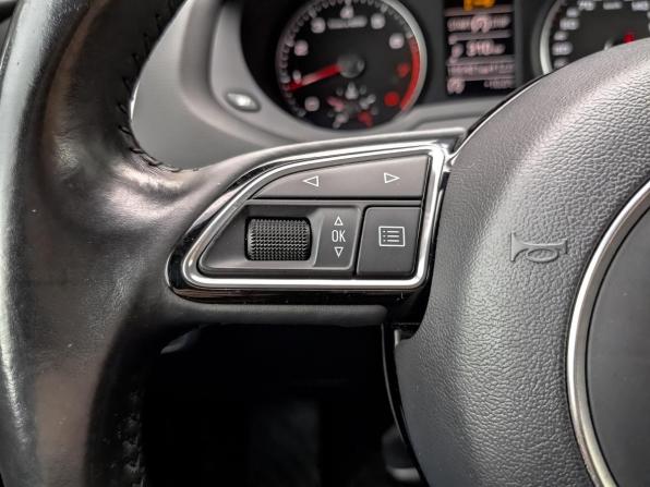 Audi Q3 I (8U) Рестайлинг с пробегом 2016 года, цена 1 865 000 рублей, 166477 км, внедорожник, Автокод Объявления
