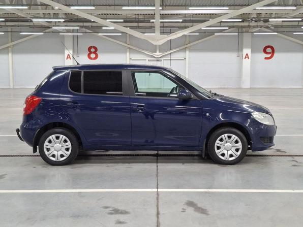 Skoda Fabia II Рестайлинг с пробегом 2011 года, цена 355 000 рублей, 198809 км, хэтчбек, Автокод Объявления