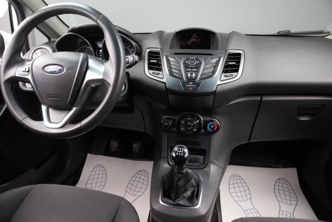 Ford Fiesta Mk6 Рестайлинг с пробегом 2015 года, цена 749 000 рублей, 172400 км, седан, Автокод Объявления