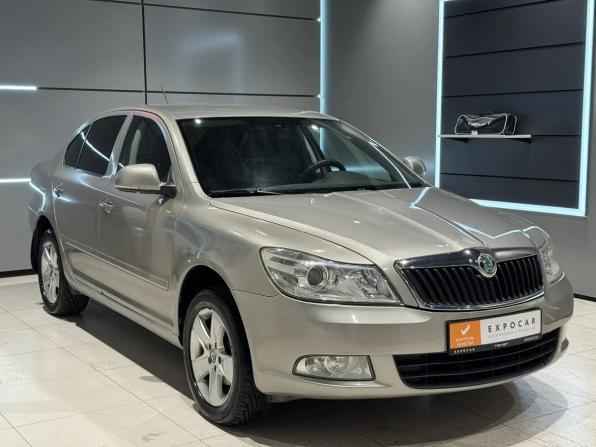 Skoda Octavia II (A5) Рестайлинг с пробегом 2011 года, цена 735 000 рублей, 214000 км, лифтбек, Автокод Объявления