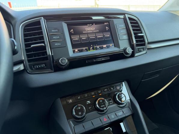Skoda Karoq I с пробегом 2022 года, цена 2 555 000 рублей, 80203 км, внедорожник, Автокод Объявления