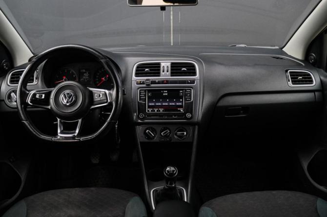Volkswagen Polo V Рестайлинг с пробегом 2019 года, цена 899 000 рублей, 198234 км, седан, Автокод Объявления
