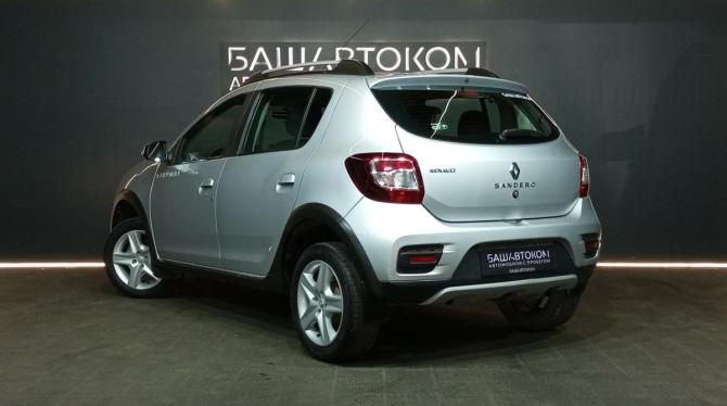 Renault Sandero II с пробегом 2018 года, цена 1 270 000 рублей, 74026 км, хэтчбек, Автокод Объявления