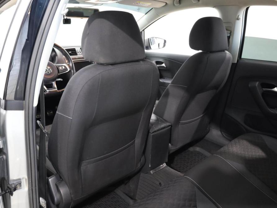 Volkswagen Polo V Рестайлинг Ростов-на-Дону  - изображение 11